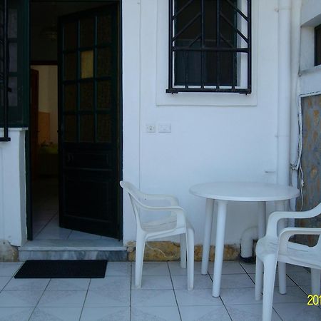 Lakis Apartments 아카라비 외부 사진