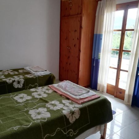 Lakis Apartments 아카라비 외부 사진