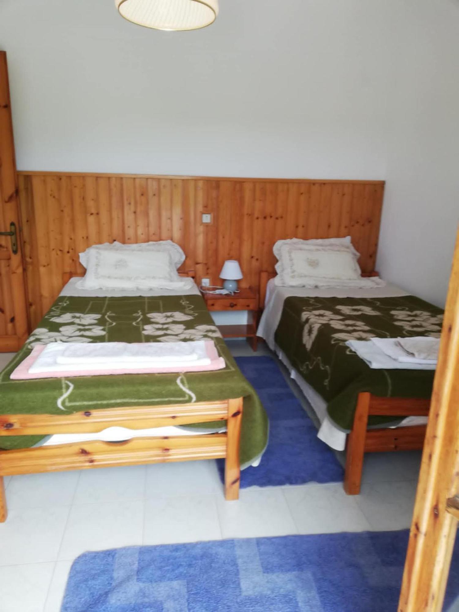 Lakis Apartments 아카라비 외부 사진
